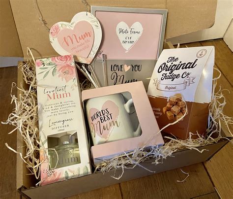 mother's day hampers uk.